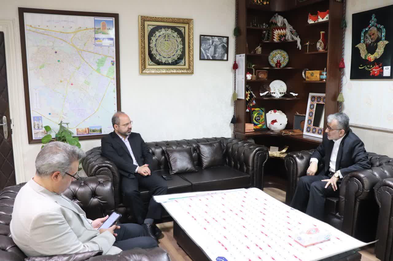 دیدار رئیس دانشگاه آزاد اسلامی واحد شهرقدس با فرماندار قدس