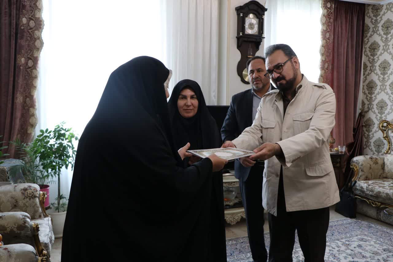 الگو قرار دادن منش و سیره شهدا را رمز ماندگاری فرهنگ ایثار و شهادت توصیف کرد.